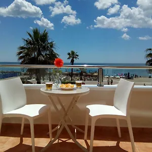 Apartment Nuevo Roca Chica, Primera Linea Playa,torremolinos, Torremolinos